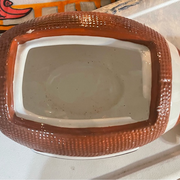 VINTAGE SNICKERS CERAMIC FOOTBALL SHAPED COVERED CANDY/COOKIE JAR - Picture 3 of 5